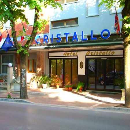 Hotel Cristallo เคียนเชียโนแตร์เม ภายนอก รูปภาพ