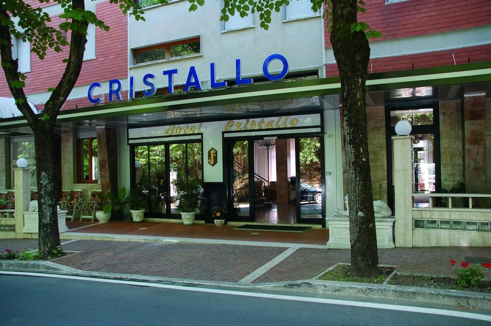 Hotel Cristallo เคียนเชียโนแตร์เม ภายนอก รูปภาพ